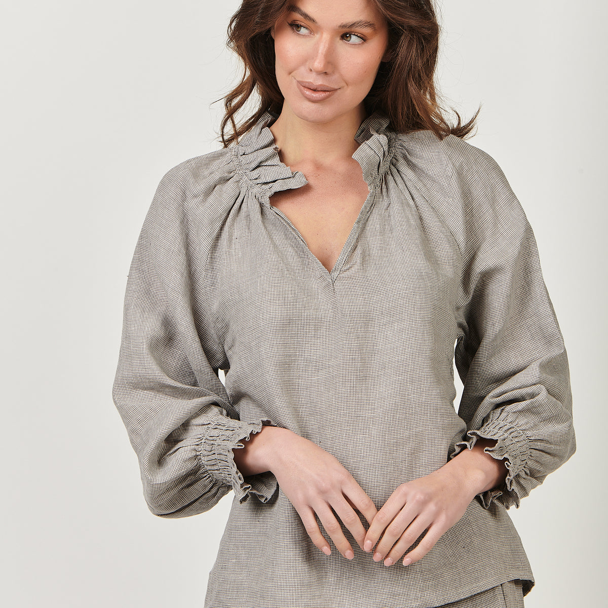GA483 Top in Breen Houndstooth