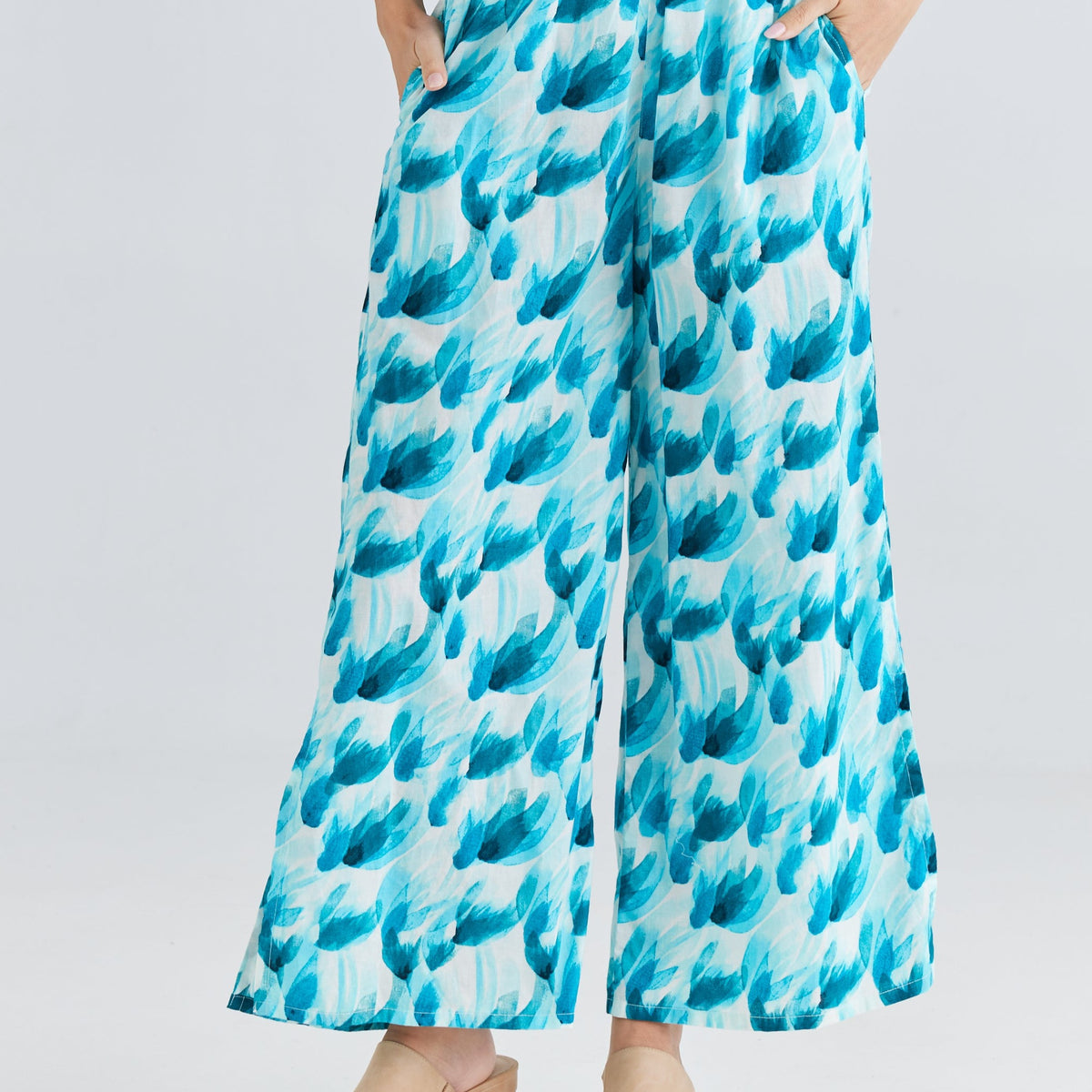 Fly Away Pant in High Tide