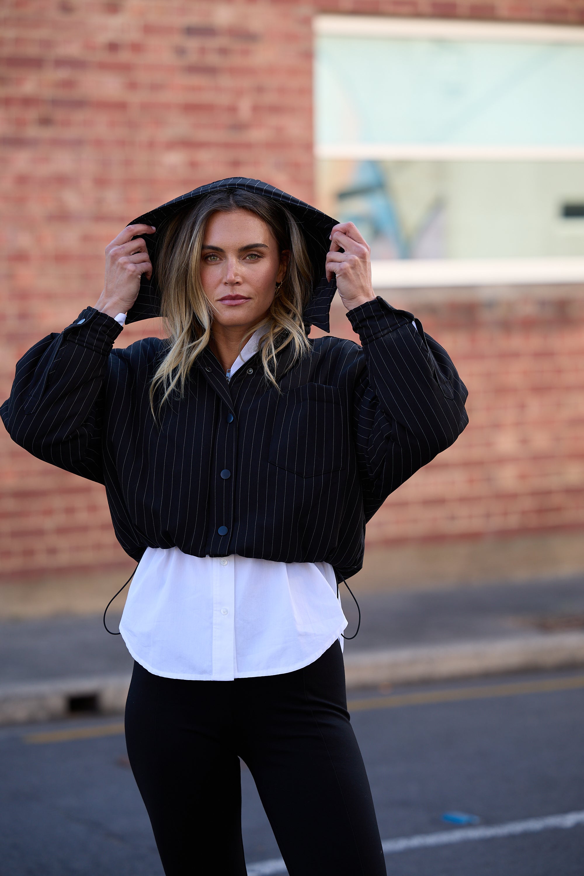 BT26156-1_Evie Puffer_Black_Campaign_3.jpg