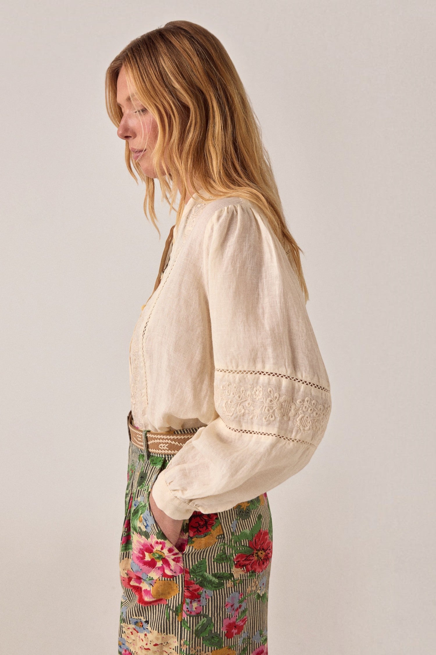 ELSHAM BOUTIQUE Virginia blouse in whisper white cotton-linen with delicate embroidery and long voluminous sleeves.