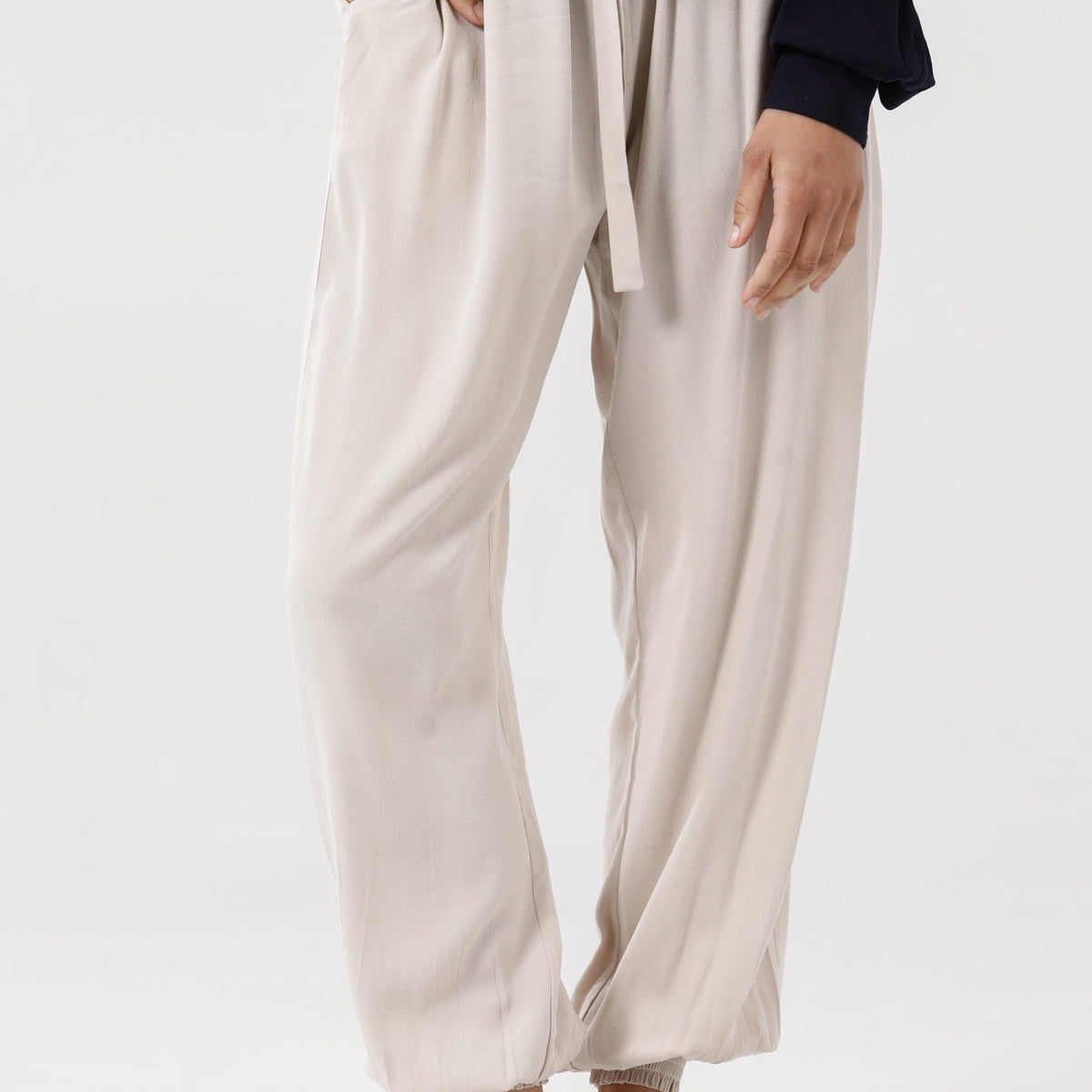 Fossick Pants in Ecru Tencel