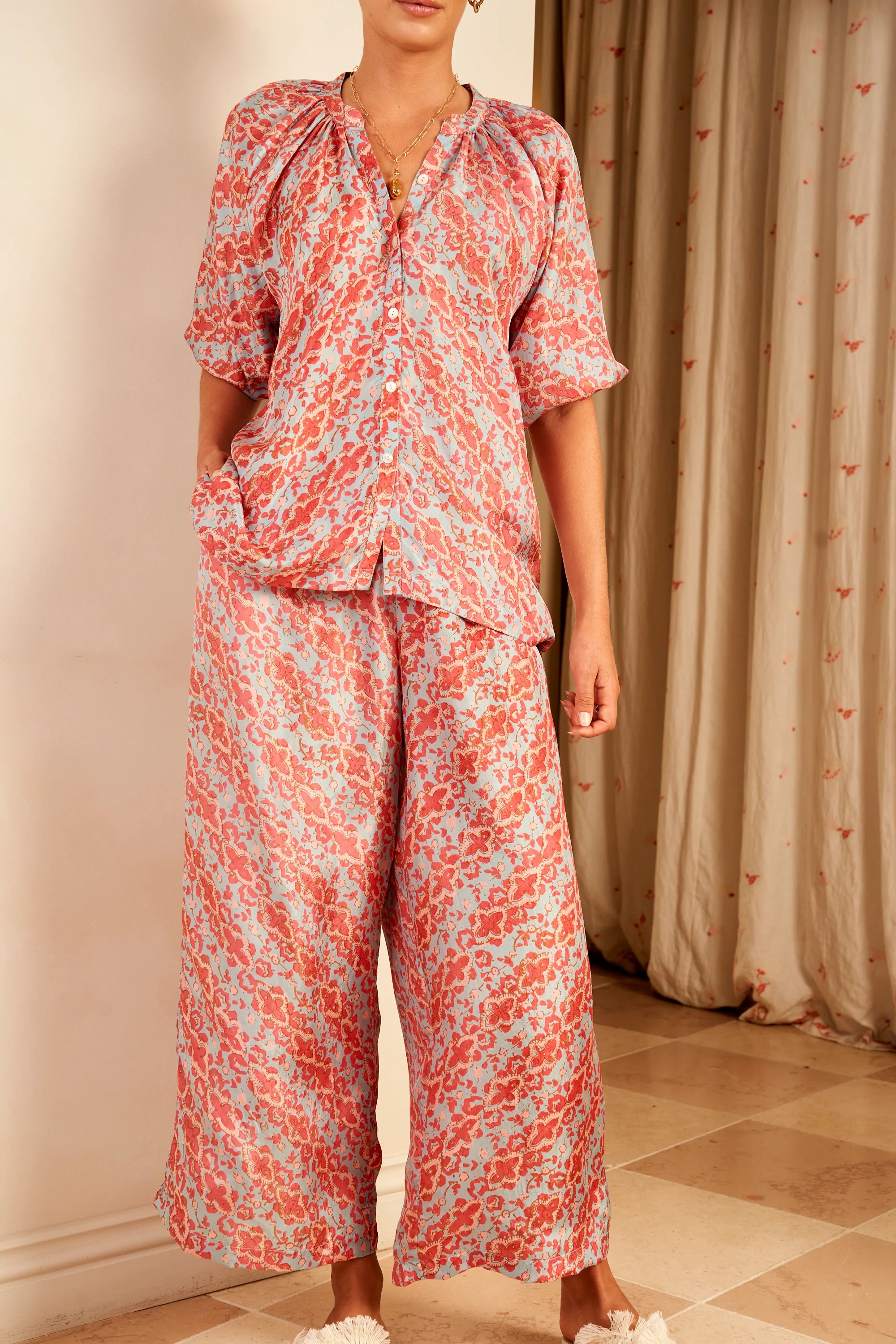 Emmy Wide Leg Cropped Pant in Shell Emmy Wide Leg Cropped Pant in Shell