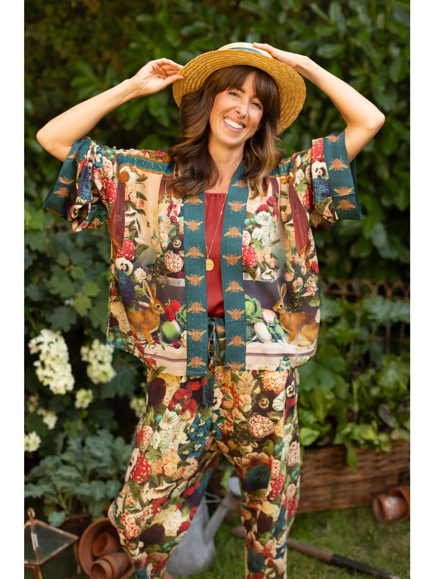 Stay Gold Pixie Duster | Rabbits, Bees & Flowers Stay Gold Pixie Duster | Rabbits, Bees & Flowers