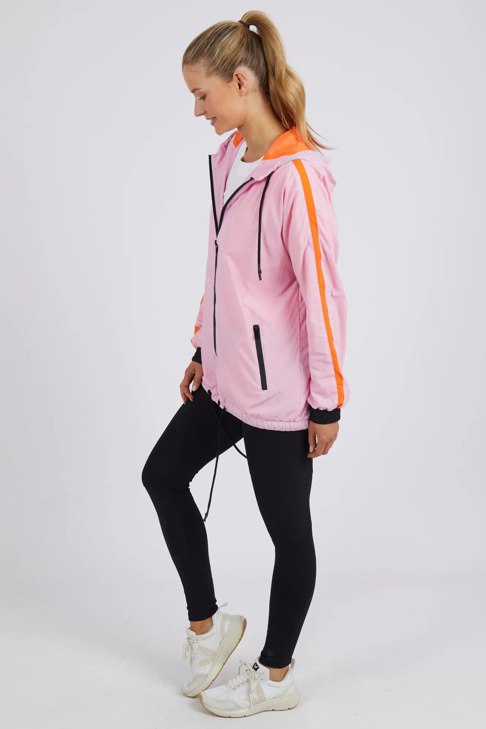 Shelly Spray Pink & Orange Shelly Spray Pink & Orange