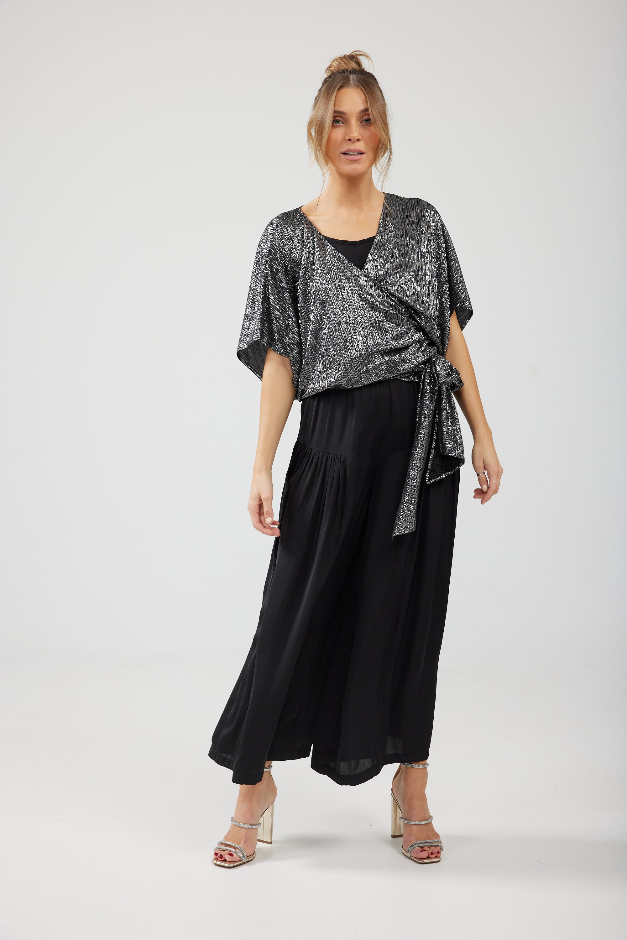 Destiny Overwrap in Black and Silver Destiny Overwrap in Black and Silver