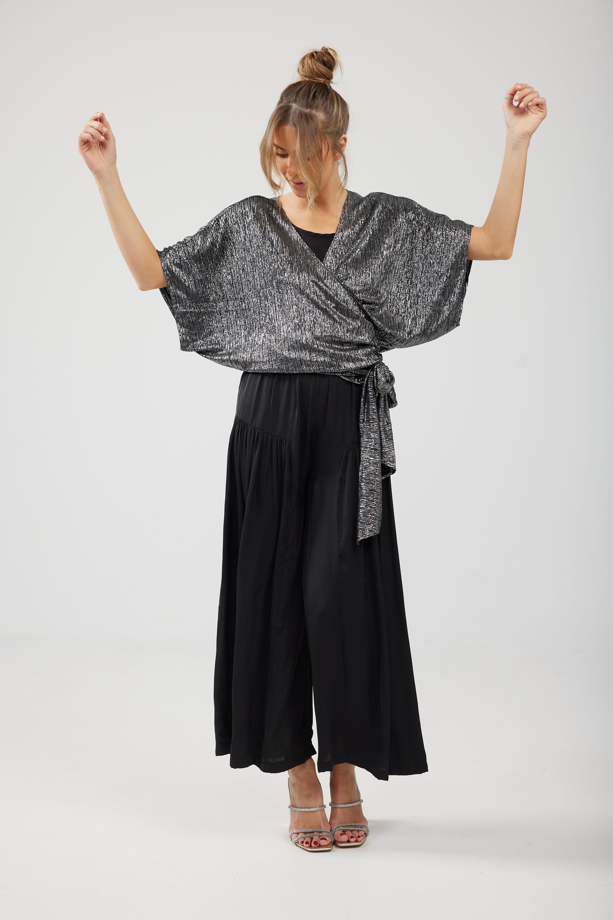 Destiny Overwrap in Black and Silver Destiny Overwrap in Black and Silver