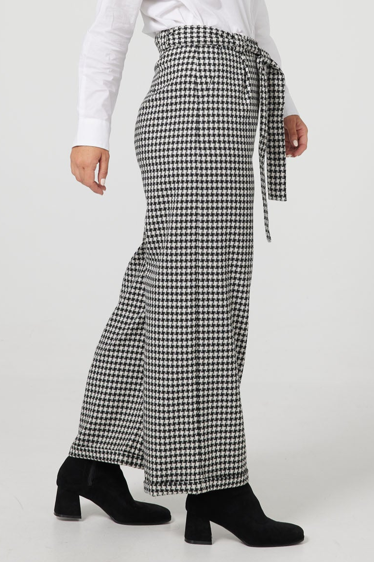Sadler Pants in Black & White Houndstooth Sadler Pants in Black & White Houndstooth