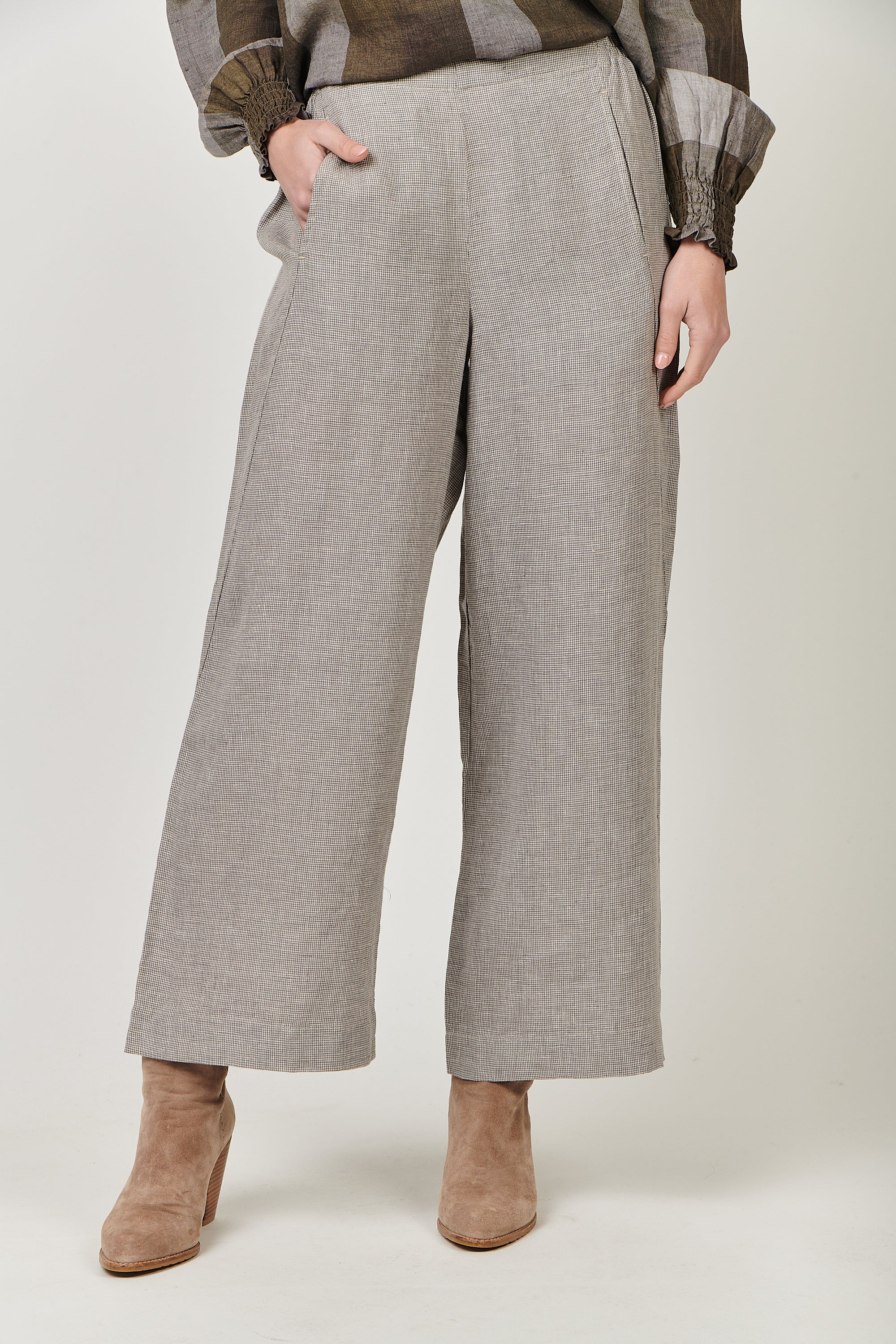 GA398 Straight Leg Pant in Breen Houndstooth GA398 Straight Leg Pant in Breen Houndstooth