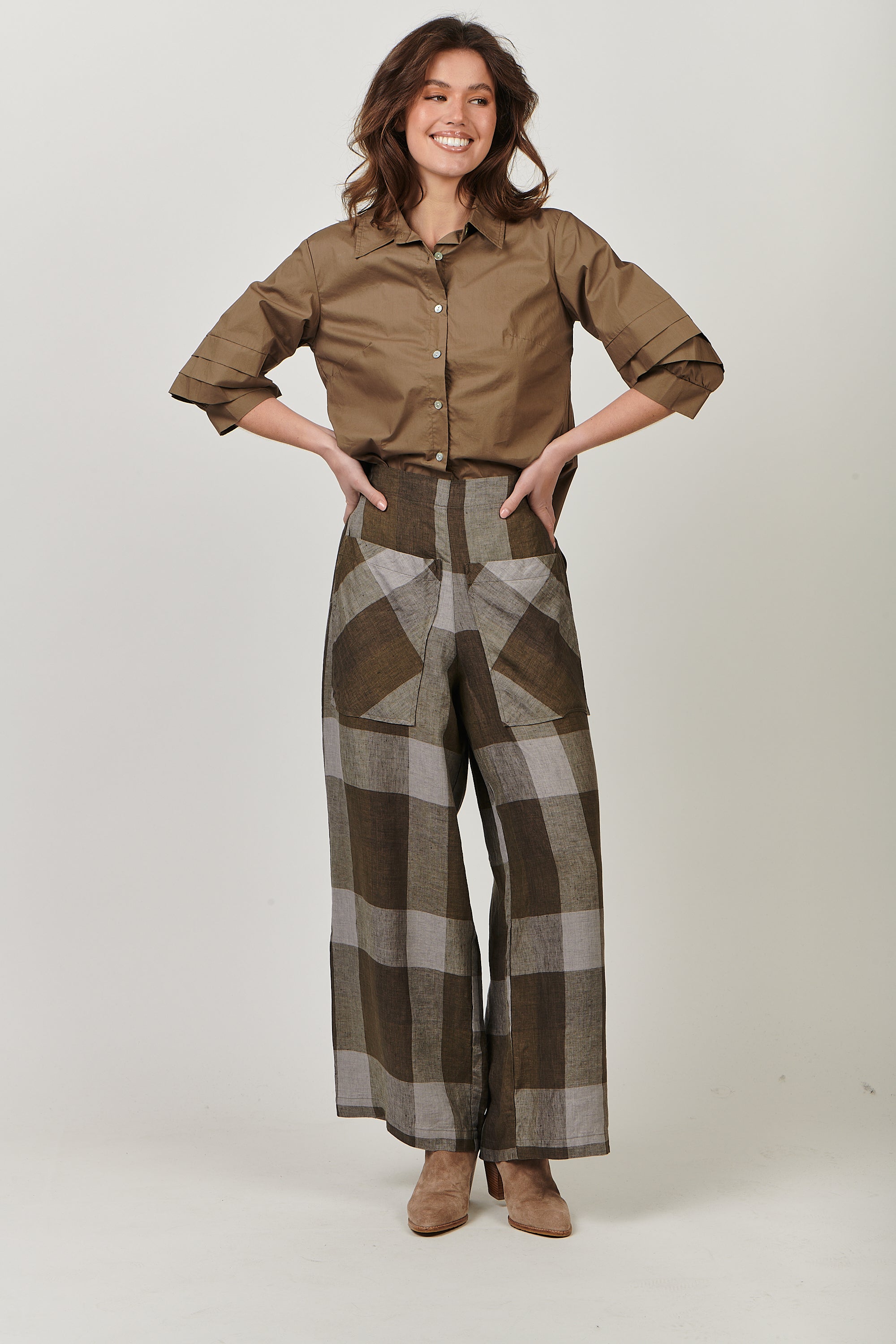 GA489 Top in Khaki Poplin GA489 Top in Khaki Poplin