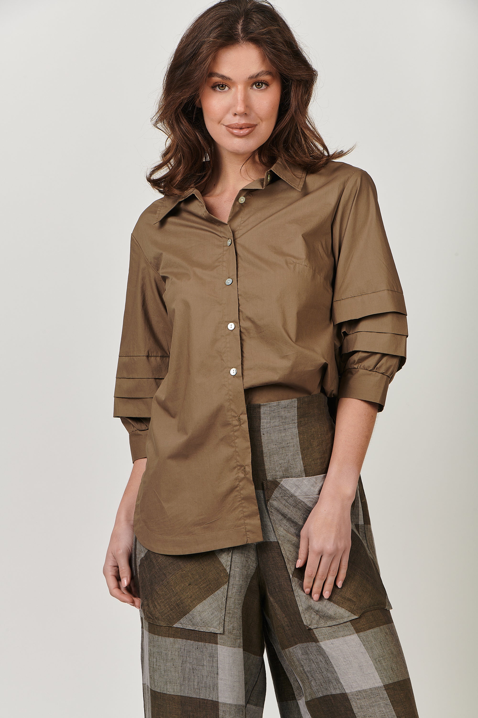 GA489 Top in Khaki Poplin GA489 Top in Khaki Poplin