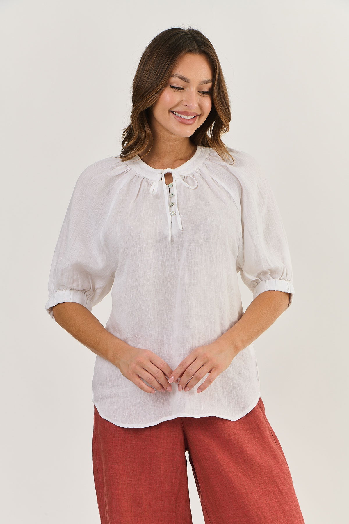 GA540 Linen Top | White GA540 Linen Top | White