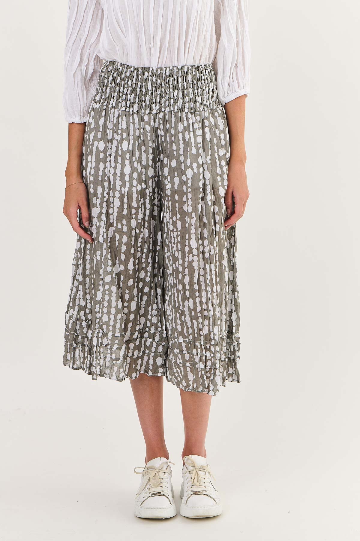 O28 Cropped Culottes in Caviar Pearl O28 Cropped Culottes in Caviar Pearl