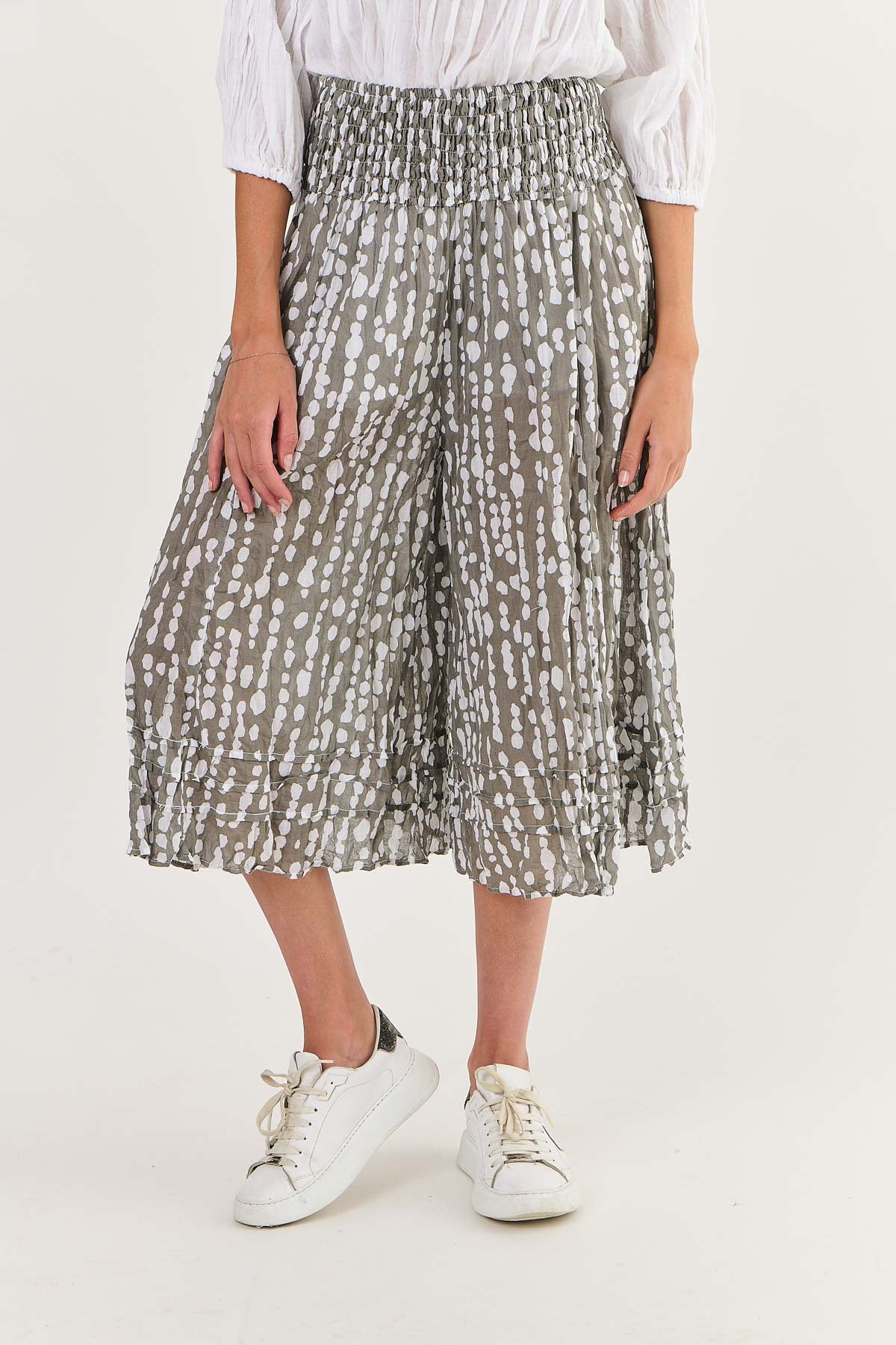 O28 Cropped Culottes in Caviar Pearl O28 Cropped Culottes in Caviar Pearl