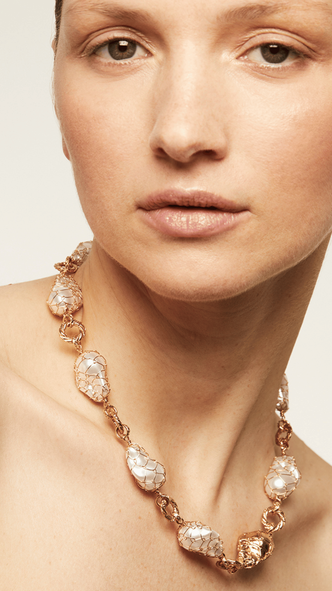 Izzia PM PSP Hoop Earrings in Rust Izzia PM PSP Hoop Earrings in Rust