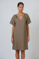 ELSHAM BOUTIQUE GA703 agate linen shift dress with V-neckline, contrast embroidery, and short sleeves.