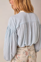 ELSHAM BOUTIQUE Bonifacio shirt in light blue pinstripe cotton with voluminous balloon sleeves and gathered back