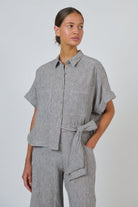 ELSHAM BOUTIQUE GA723 boxy linen shirt in grey pinstripe with short cuffed sleeves, patch pockets, and button front.