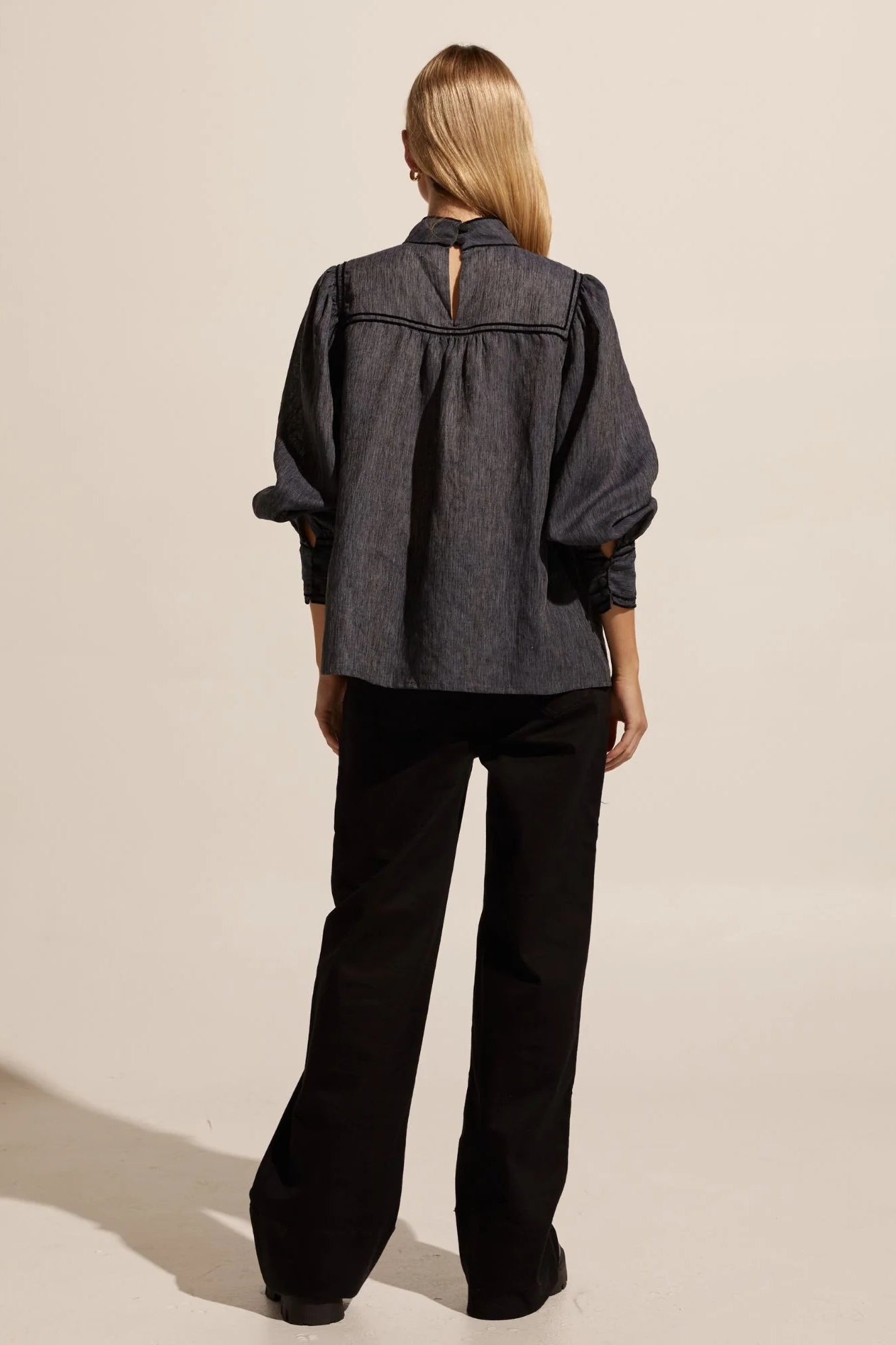 Horizen Top in Charcoal Horizen Top in Charcoal