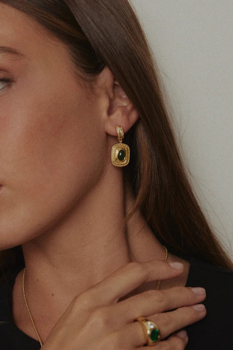 Kinny Earrings in Green Kinny Earrings in Green