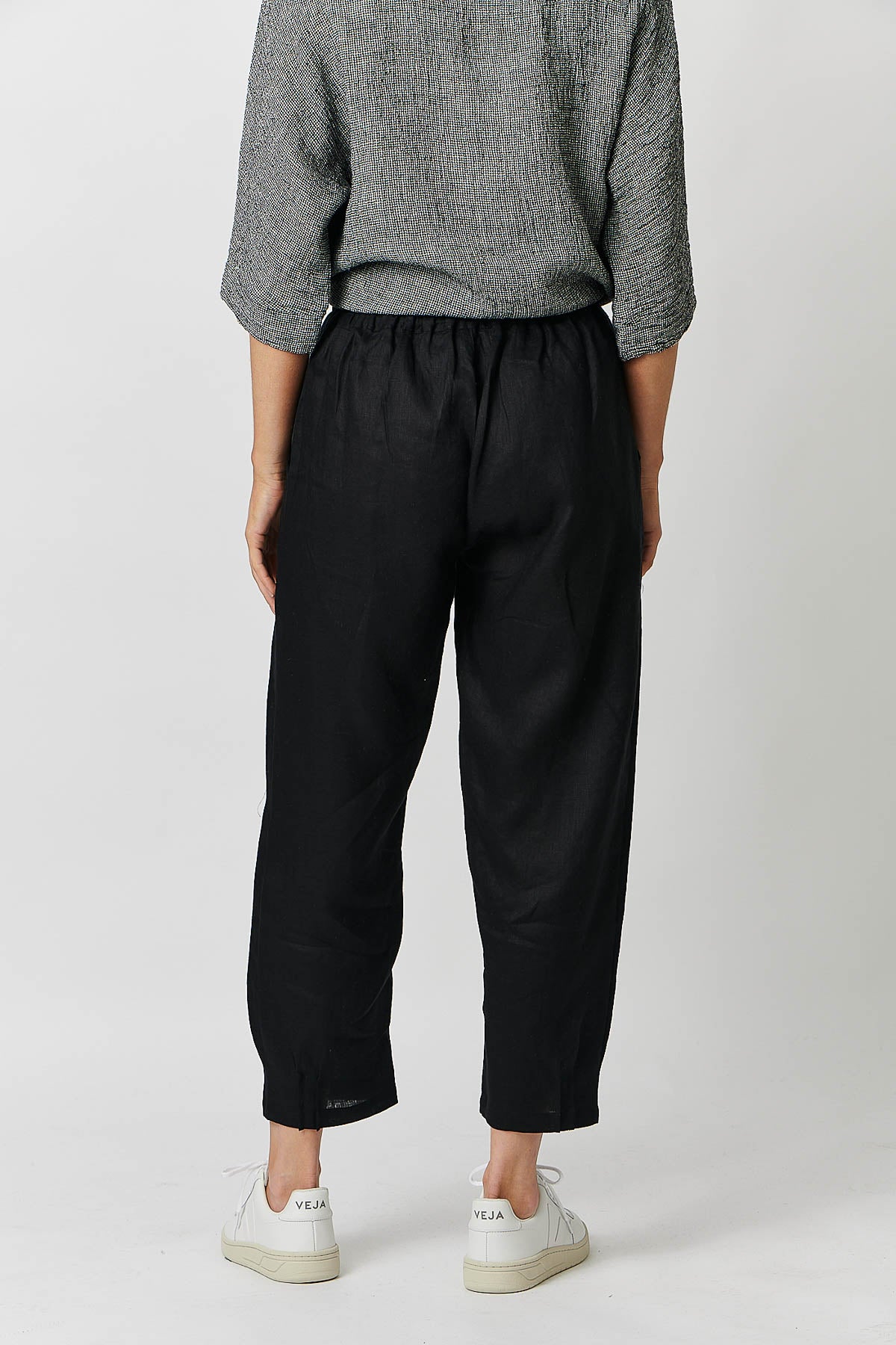 GA356 Staple Linen Pants in Black GA356 Staple Linen Pants in Black