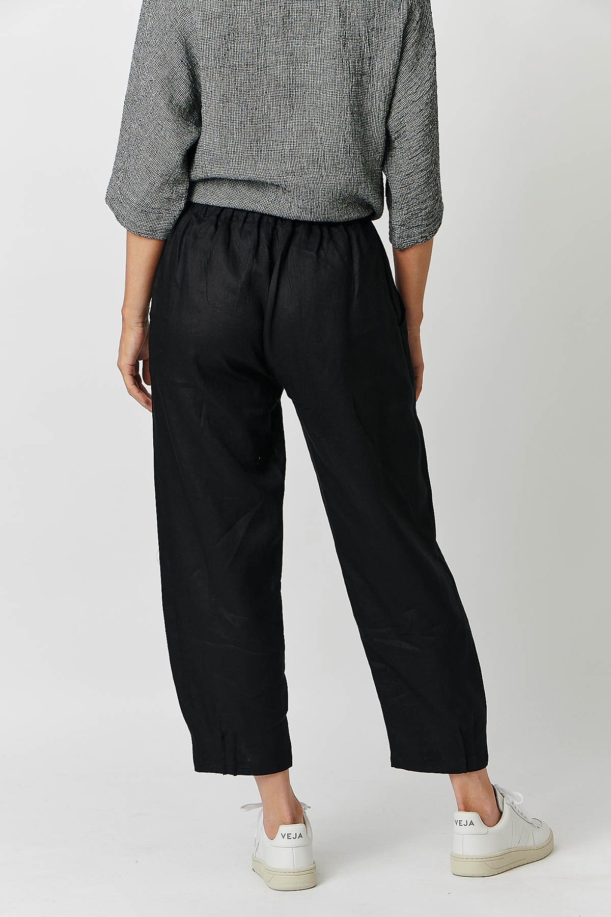 GA356 Staple Linen Pants in Black GA356 Staple Linen Pants in Black