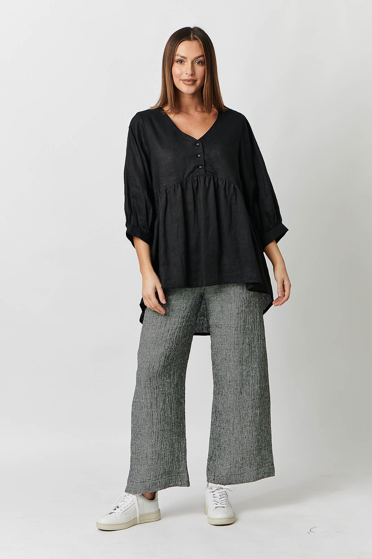 GA414 V Neck Swing Tunic in Black GA414 V Neck Swing Tunic in Black