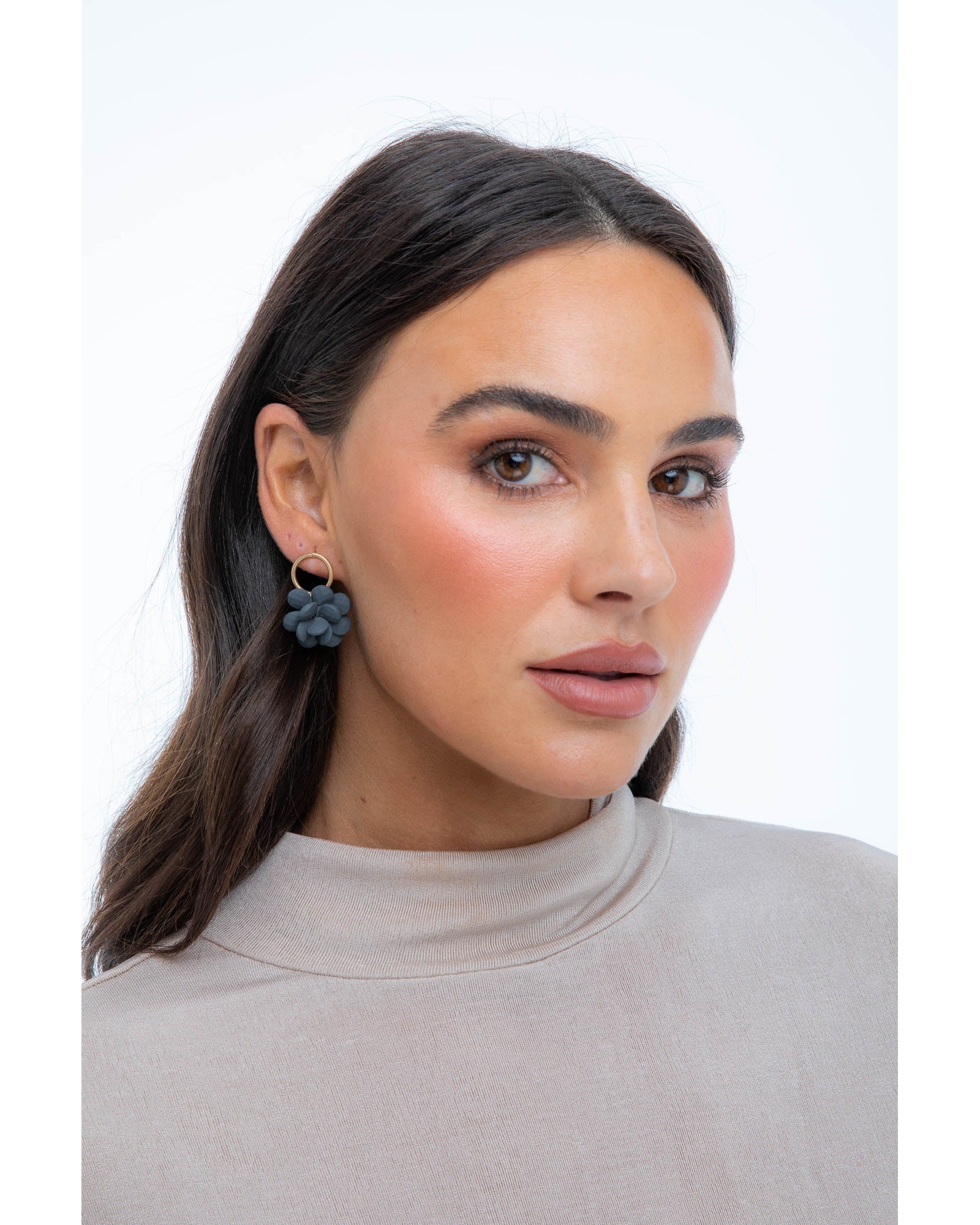 Sophie Earrings in Ash Sophie Earrings in Ash