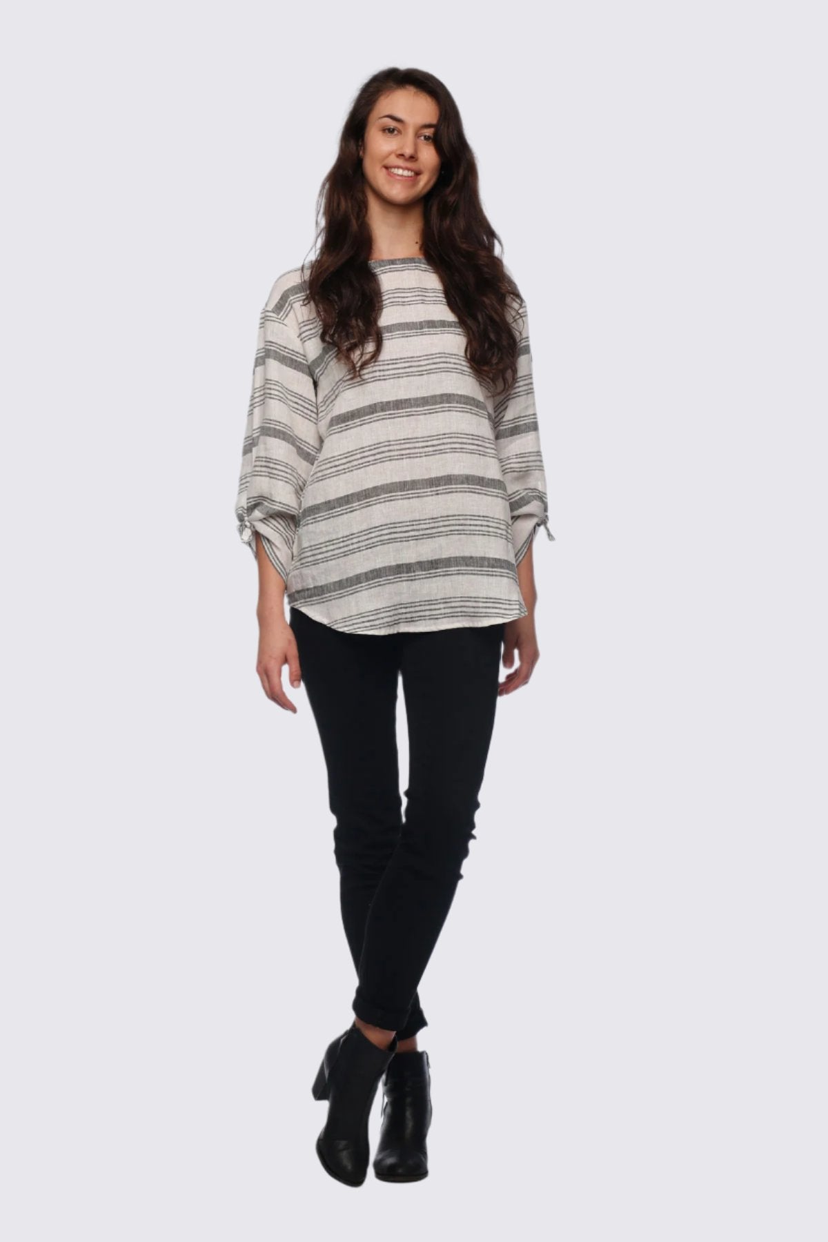 GA202 Split Top in Black GA202 Split Top in Black