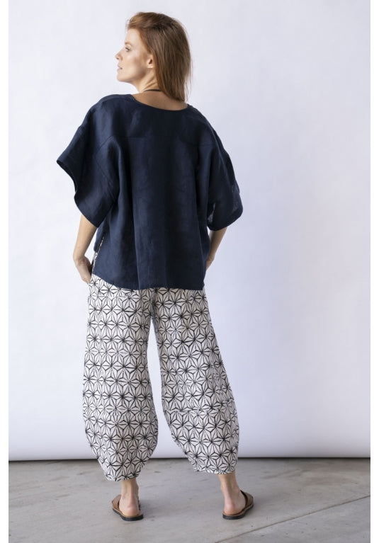 Fuzuki Top in Navy Fuzuki Top in Navy