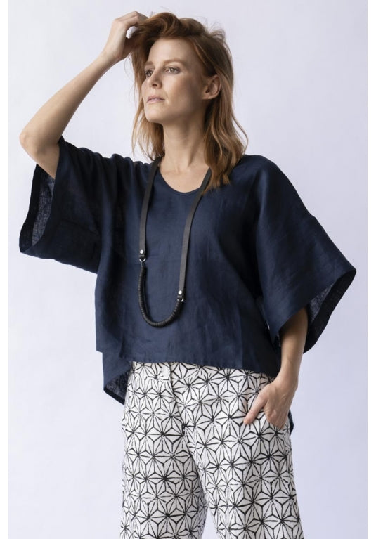 Fuzuki Top in Navy Fuzuki Top in Navy
